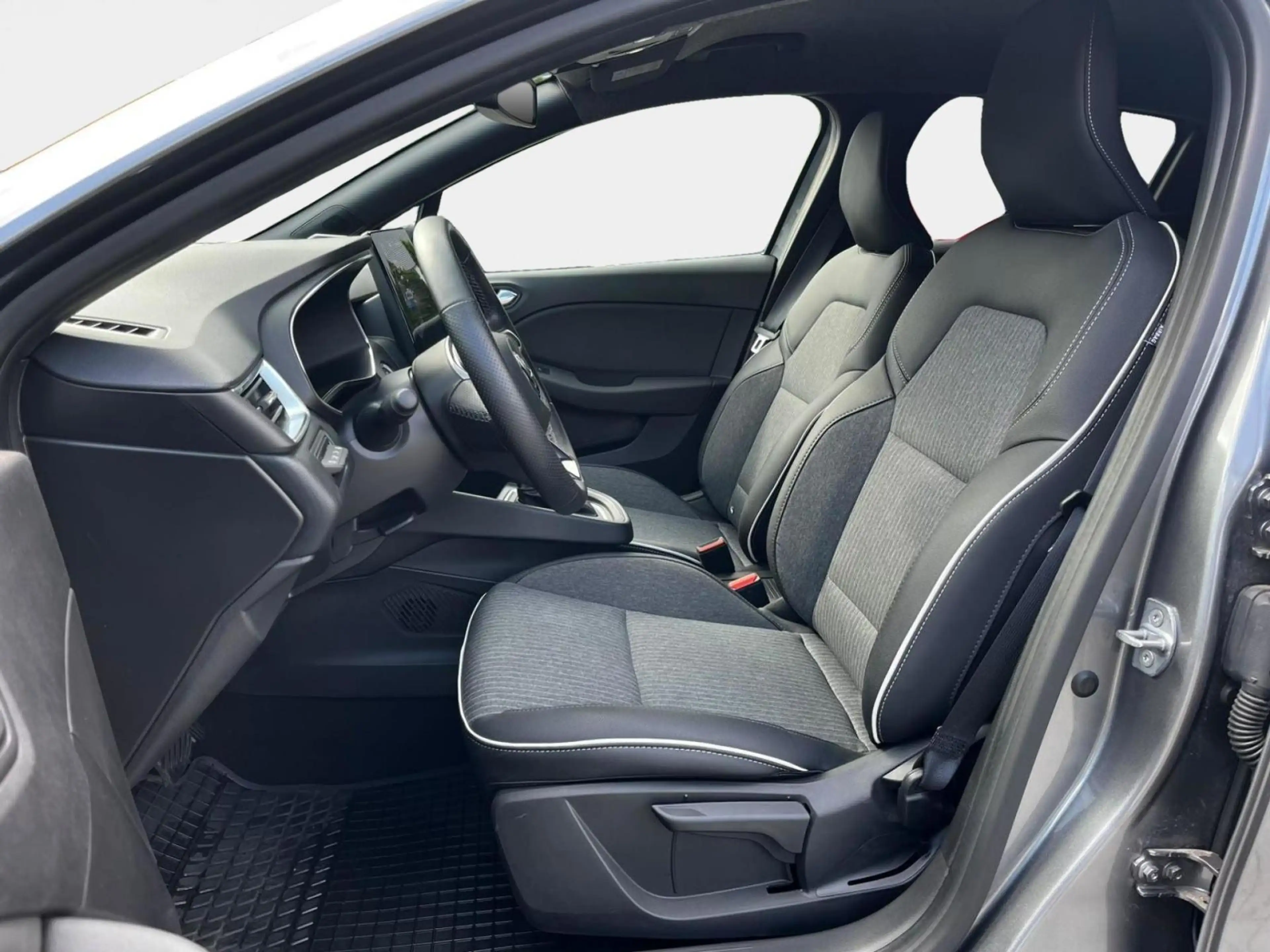 Mitsubishi Colt 1.6 Hybrid Top Hybrid — photo 9