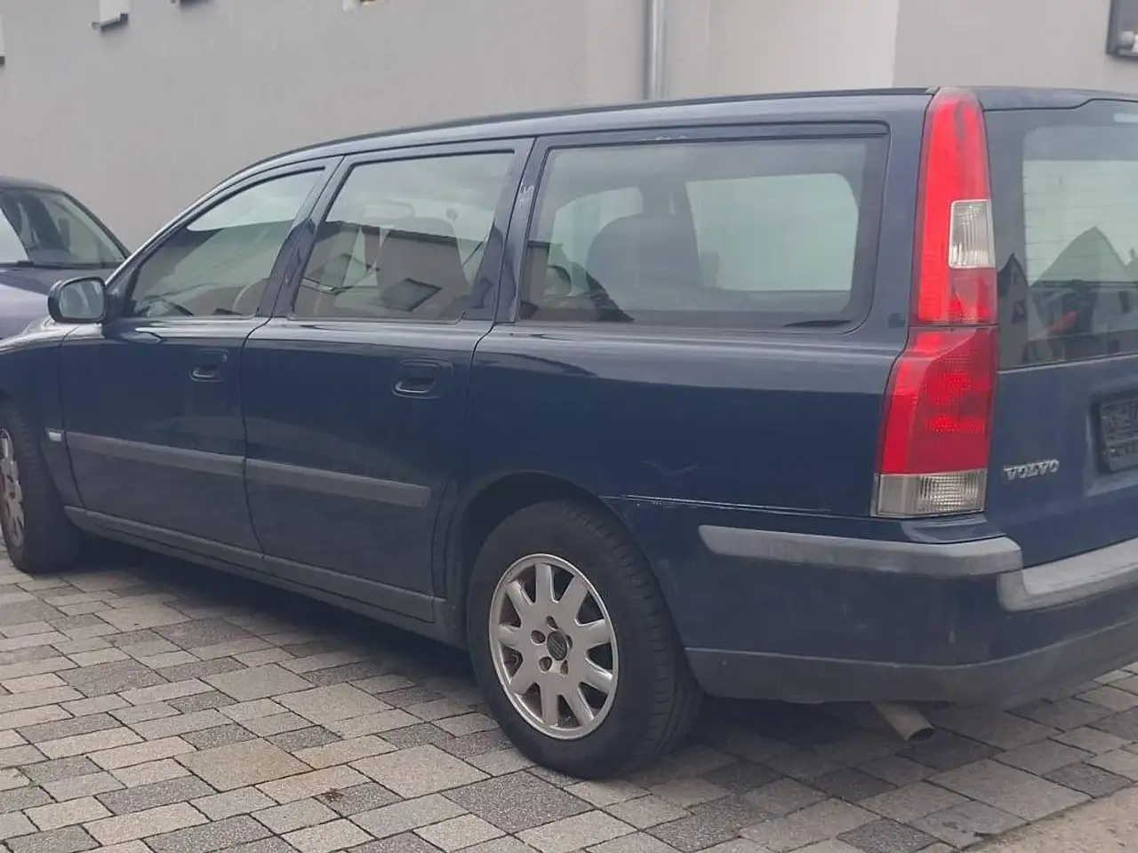 Volvo V70 2.4, foto 4