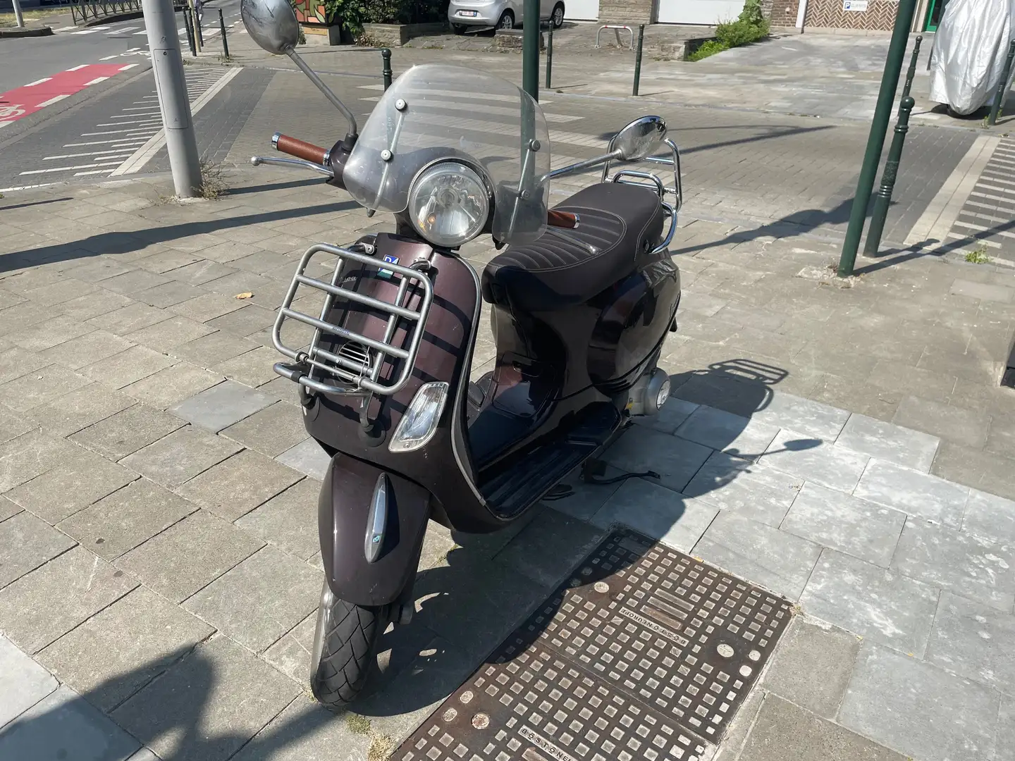 Vespa LX 125 Brun - 2