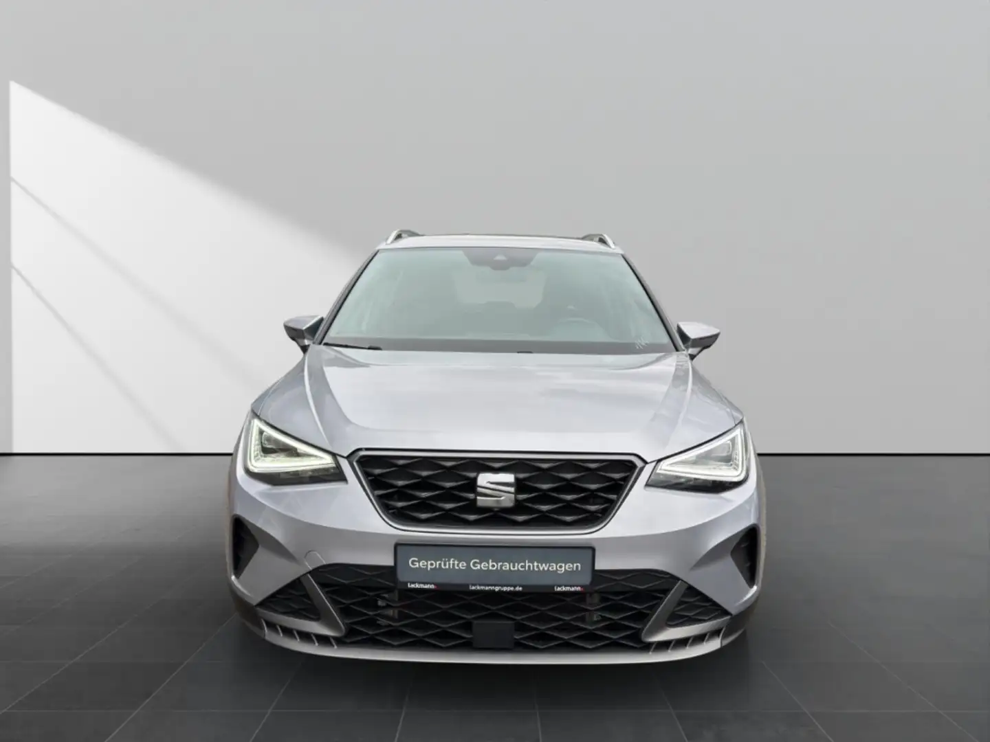 SEAT Arona FR 1.5 TSI *Navi*LED*Keyless*Virtual* Silber - 2