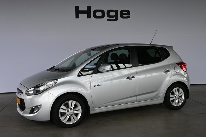 Hyundai iX20 1.4i i-Catcher Clima Navigatie Schuifdak Trekhaak — photo 4