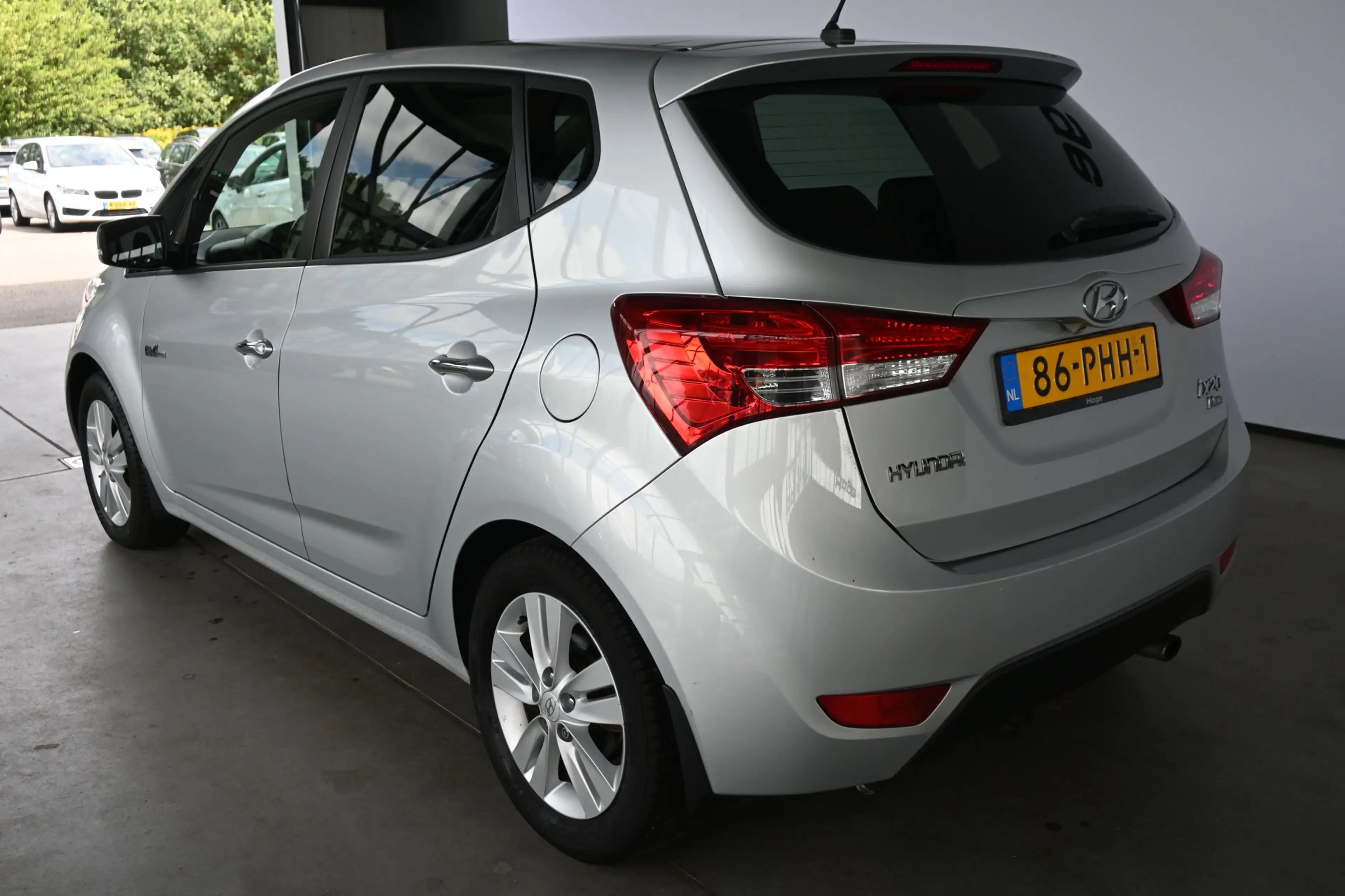 Hyundai iX20 1.4i i-Catcher Clima Navigatie Schuifdak Trekhaak — photo 12