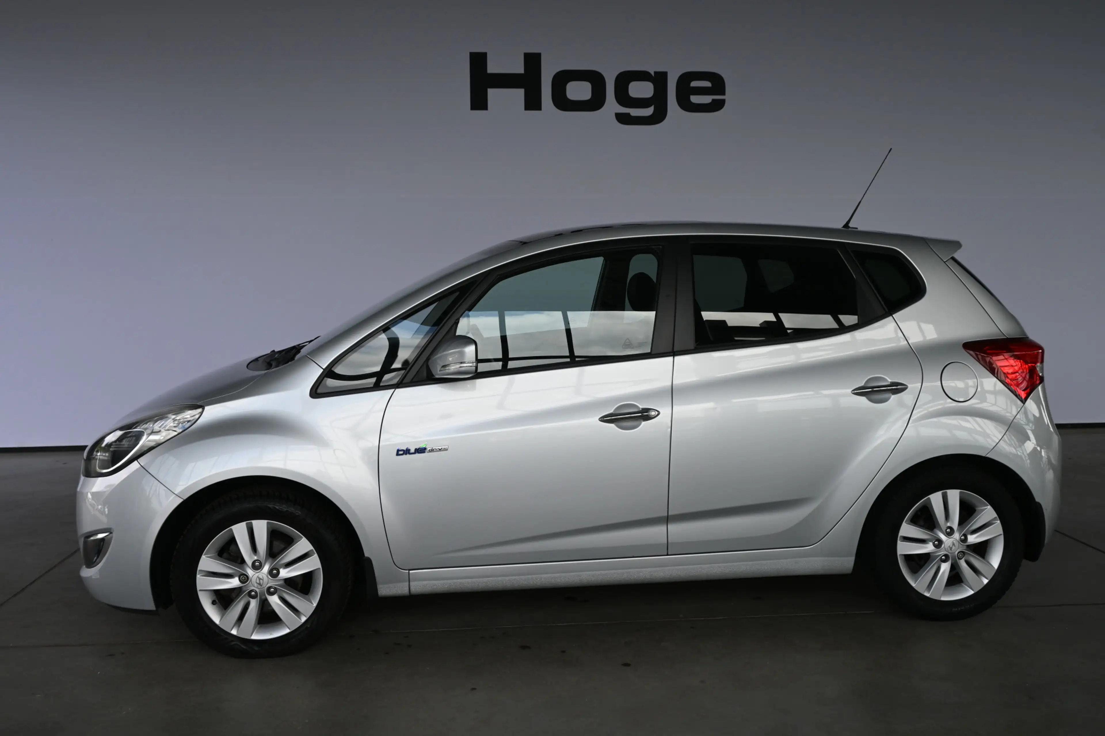 Hyundai iX20 1.4i i-Catcher Clima Navigatie Schuifdak Trekhaak — photo 3
