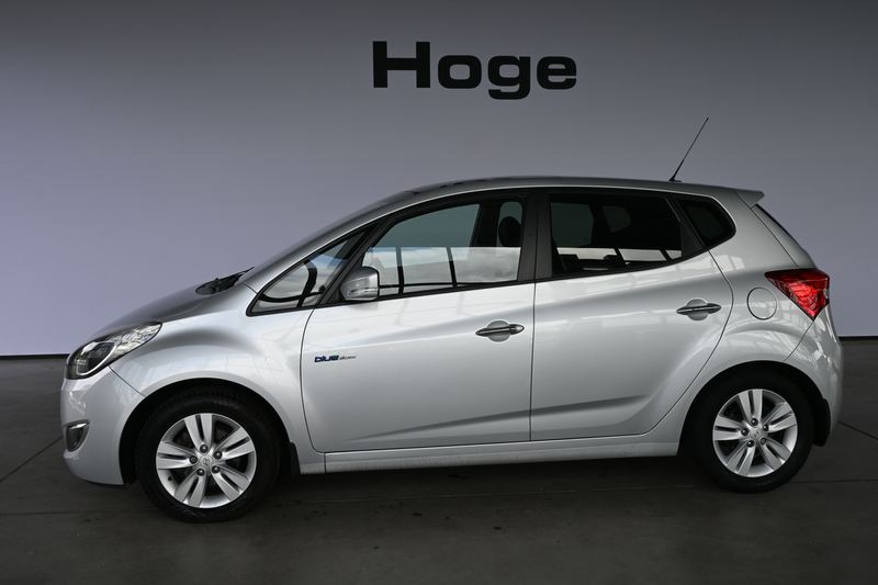 Hyundai iX20 1.4i i-Catcher Clima Navigatie Schuifdak Trekhaak — photo 3