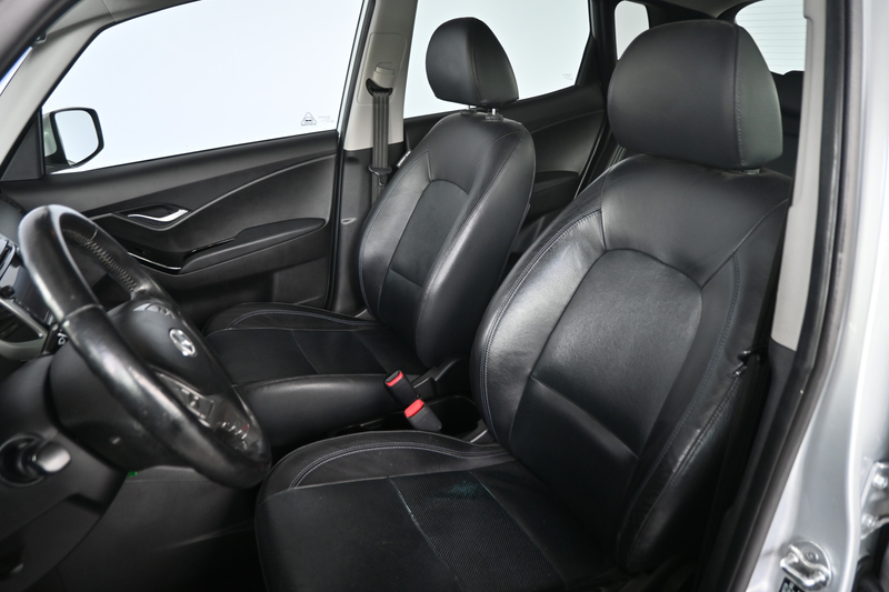 Hyundai iX20 1.4i i-Catcher Clima Navigatie Schuifdak Trekhaak — photo 7