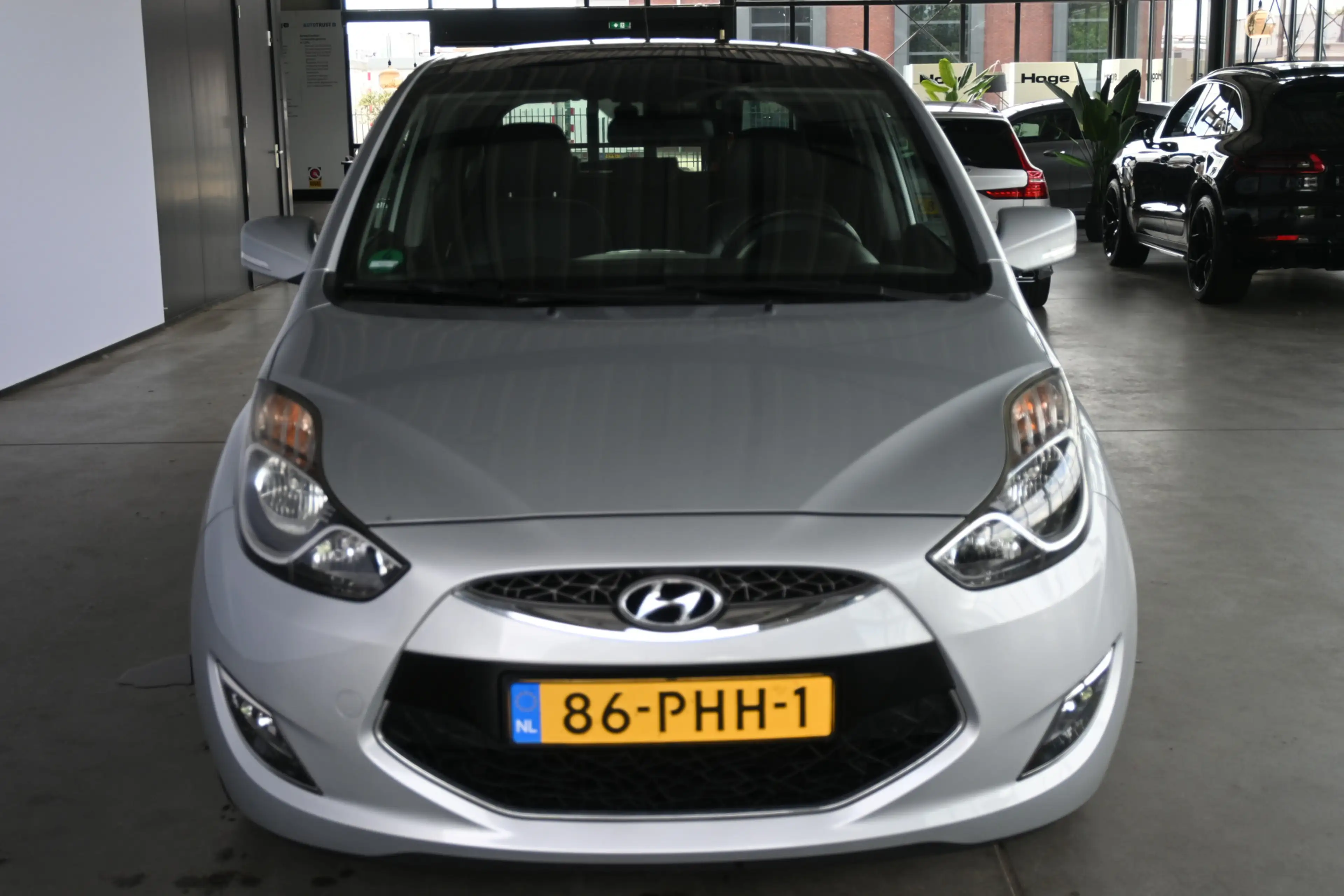 Hyundai iX20 1.4i i-Catcher Clima Navigatie Schuifdak Trekhaak — photo 15