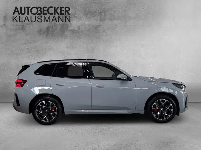 BMW X3 view 4