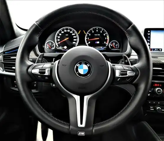 BMW X6 M view 13
