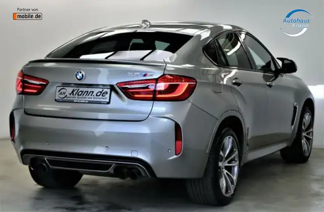 BMW X6 M view 5
