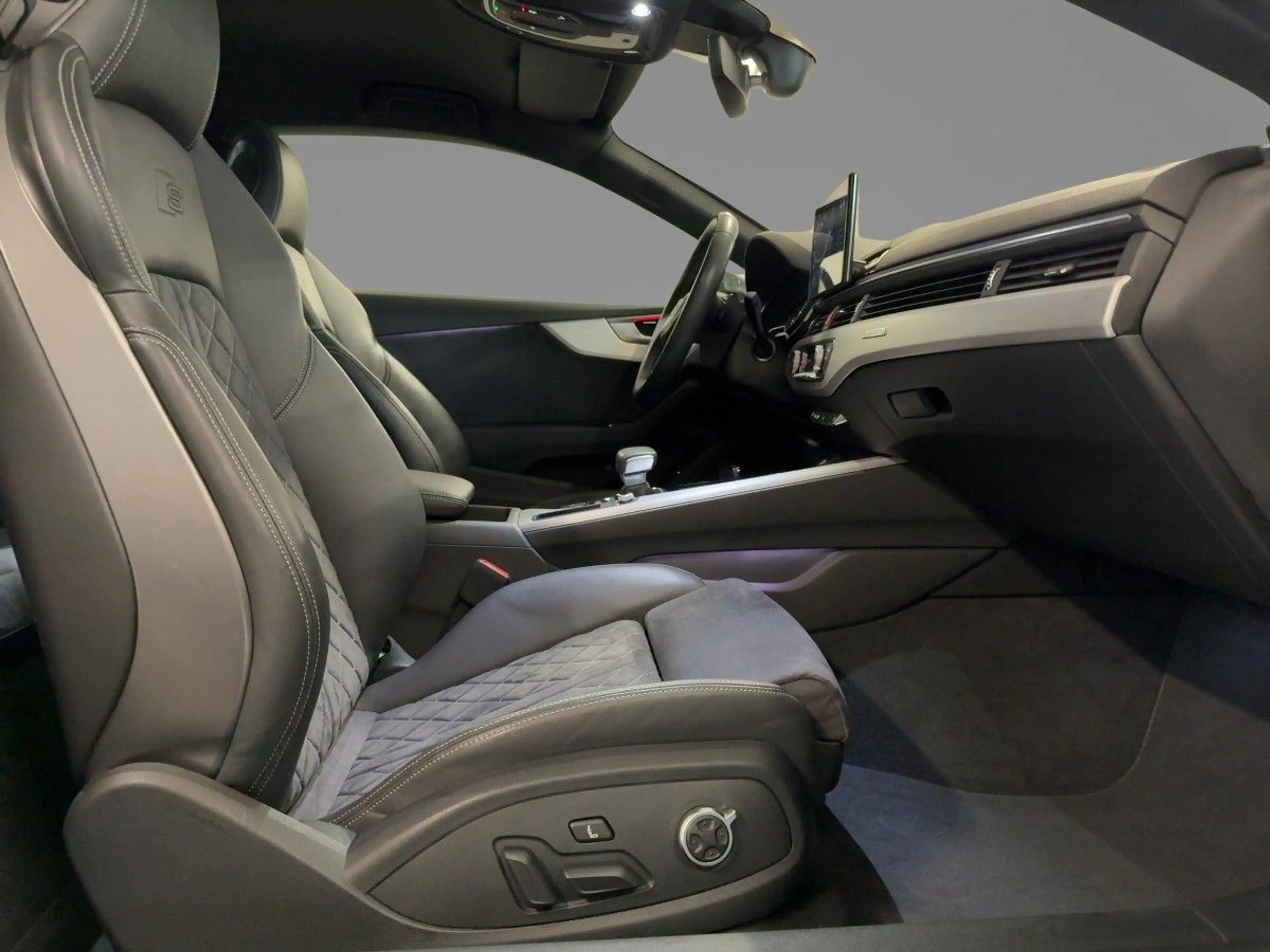 Audi S5 TDI tiptr. STDHZG MATRIX 360°K NAVI HUD — photo 10