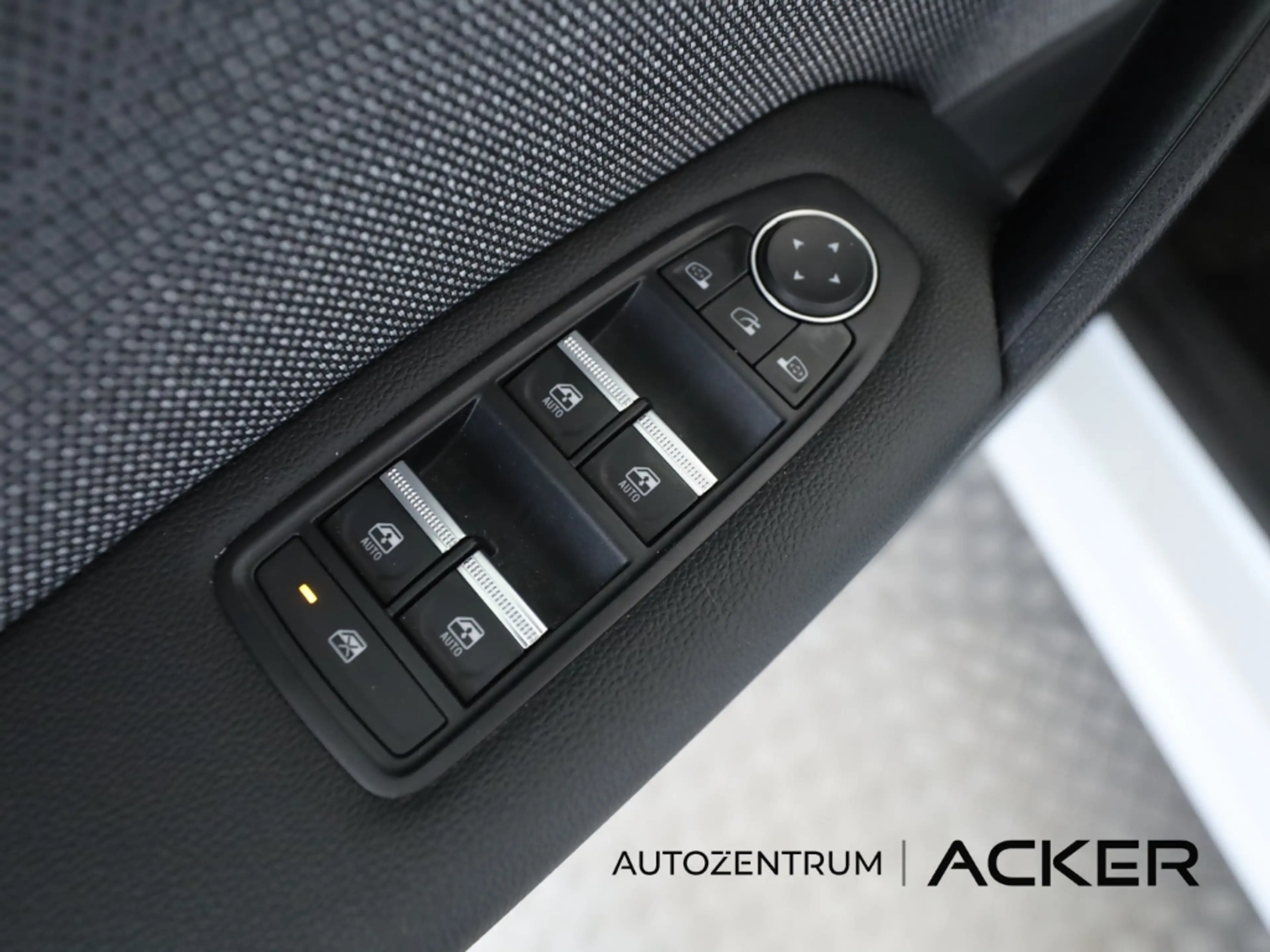 Renault Symbioz 145 E-Tech Full Hybrid Techno WinterPak — photo 11