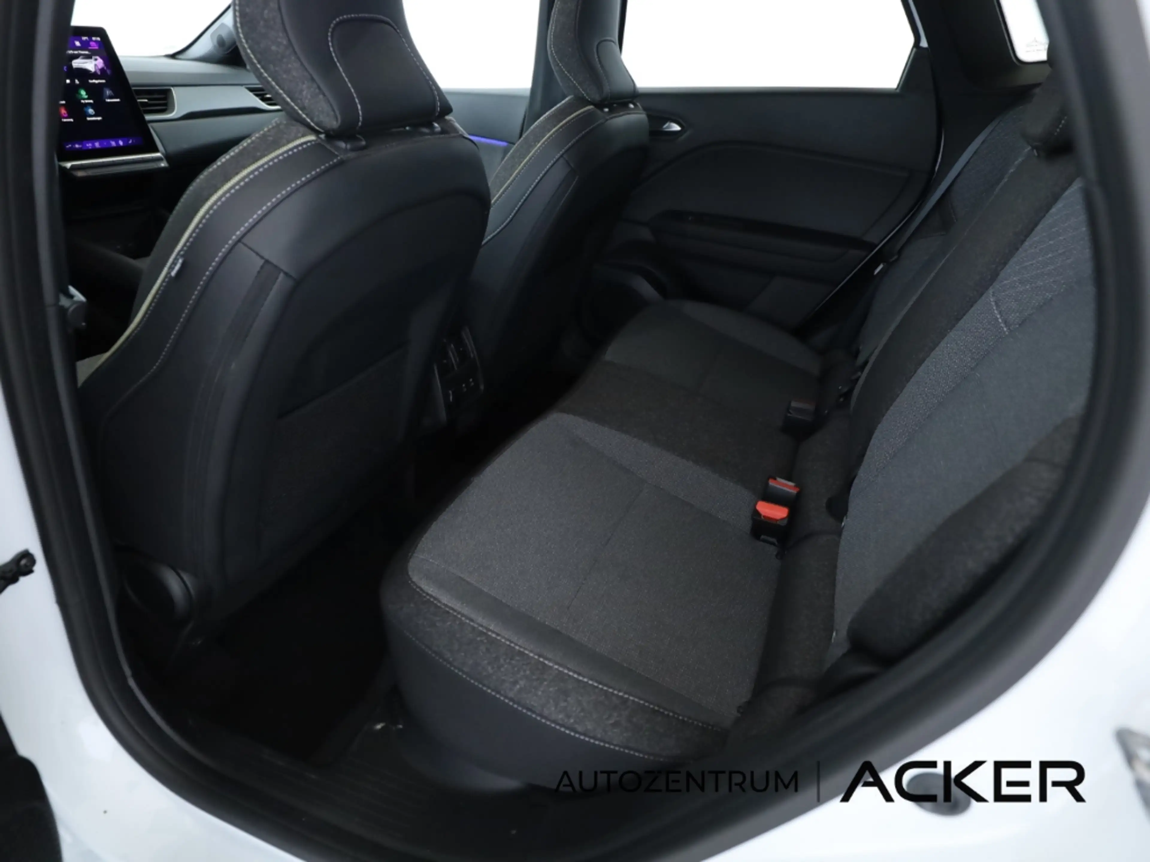 Renault Symbioz 145 E-Tech Full Hybrid Techno WinterPak — photo 14