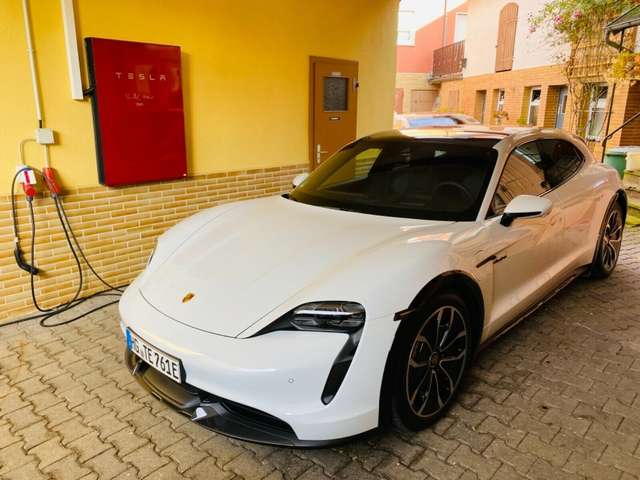 Imagine Porsche Taycan Turbo S Cross Turismo, voll, sofort verf.