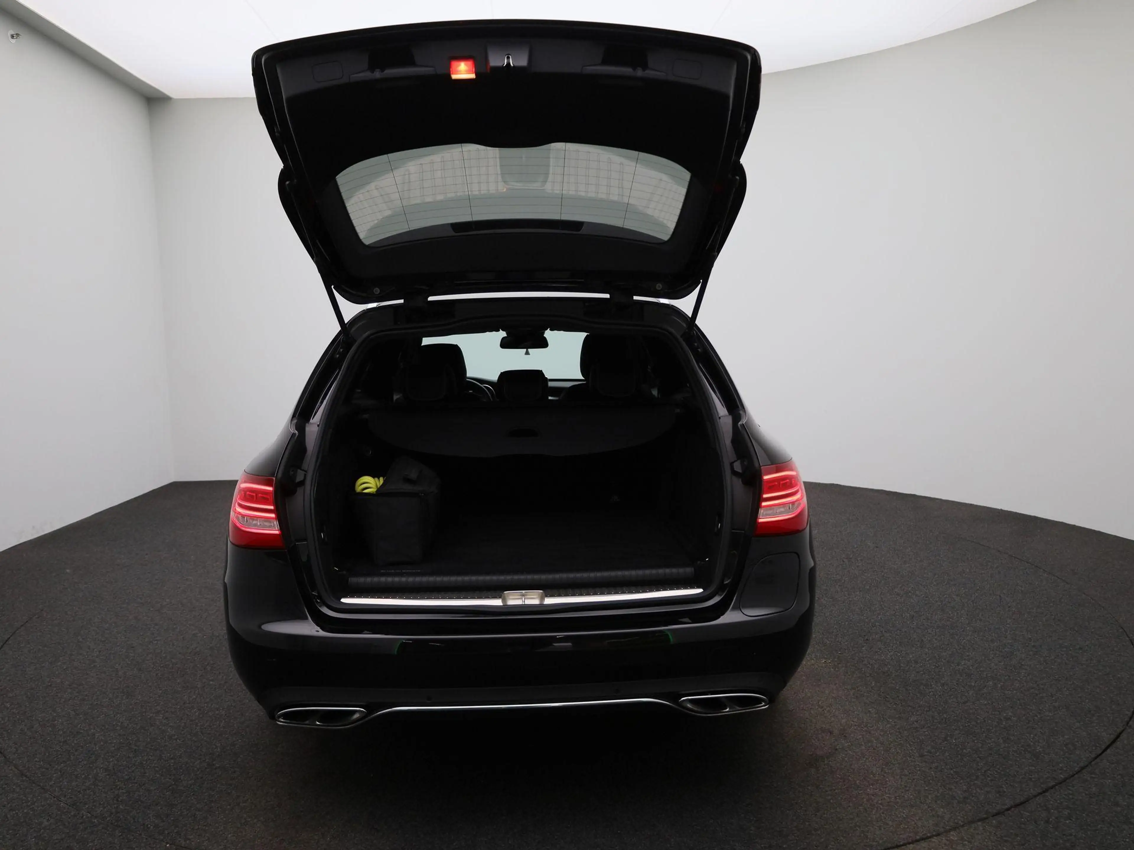 Mercedes-Benz C 350 Estate e Lease Edition | Camera | Parkeersensoren — photo 11