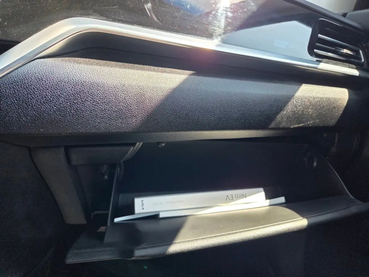 Kia Niro снимка Kia Niro