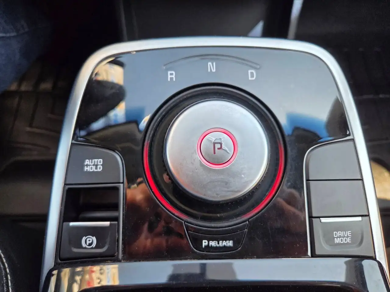 Kia Niro снимка Kia Niro