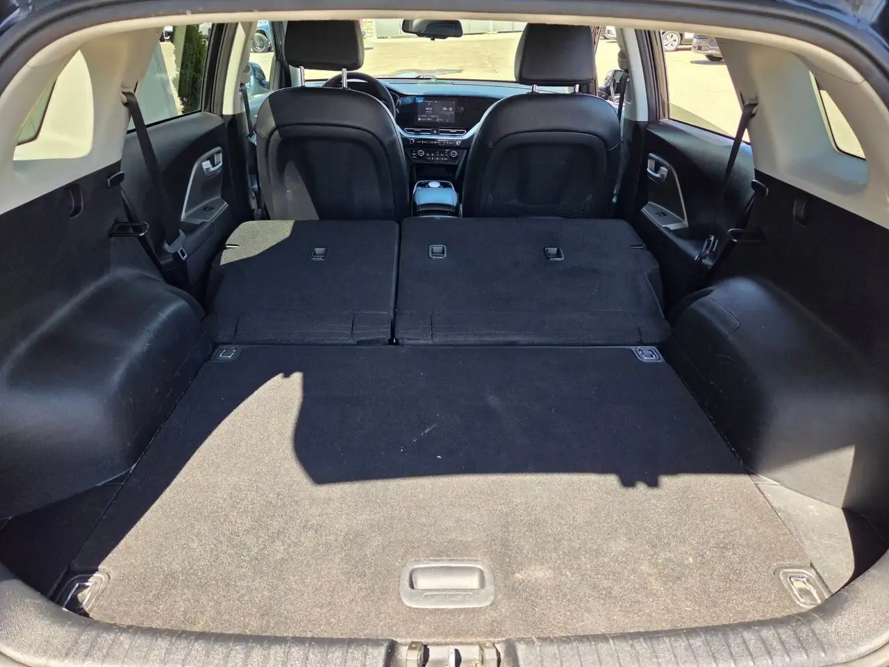 Kia Niro снимка Kia Niro