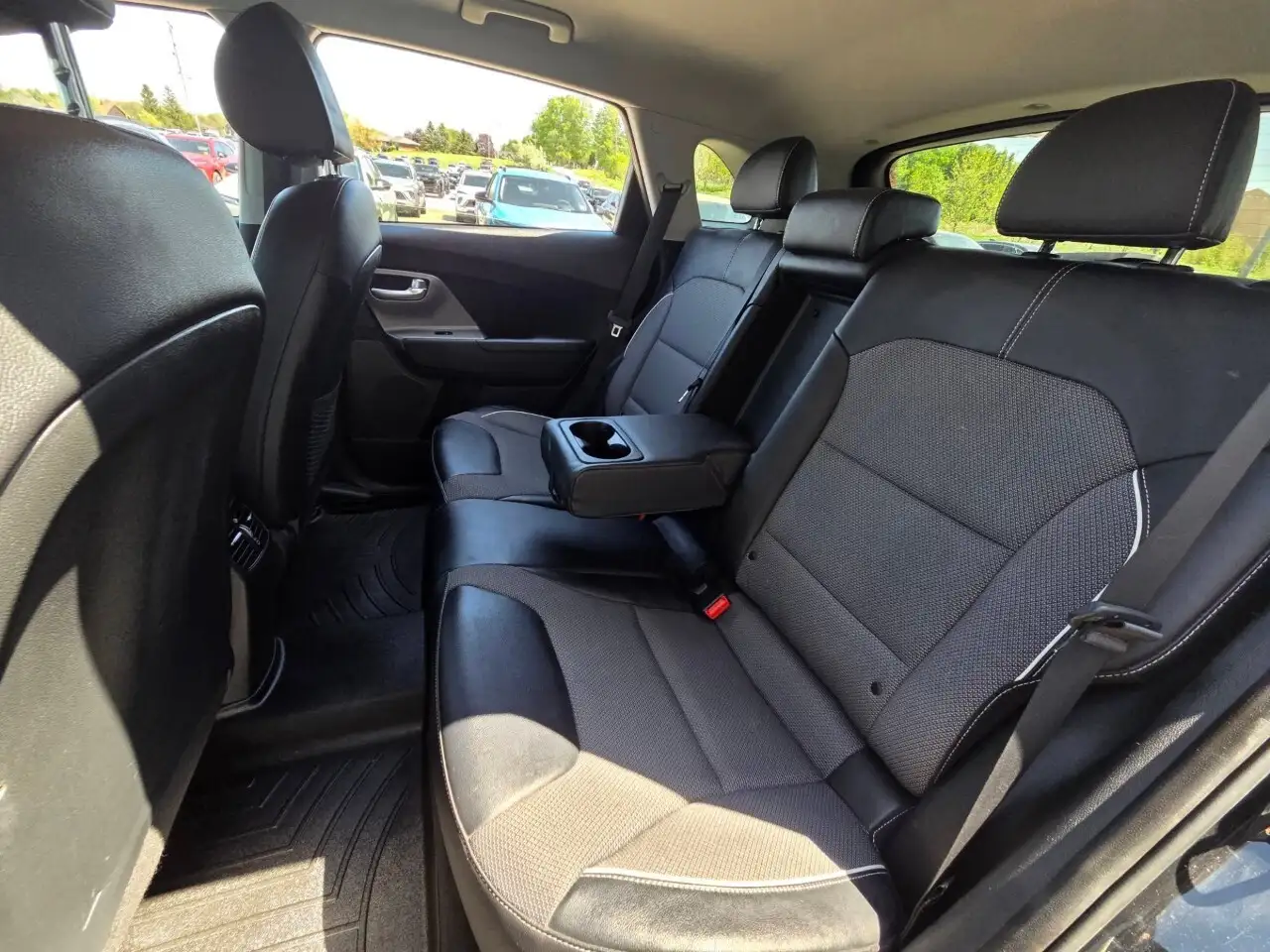 Kia Niro снимка Kia Niro