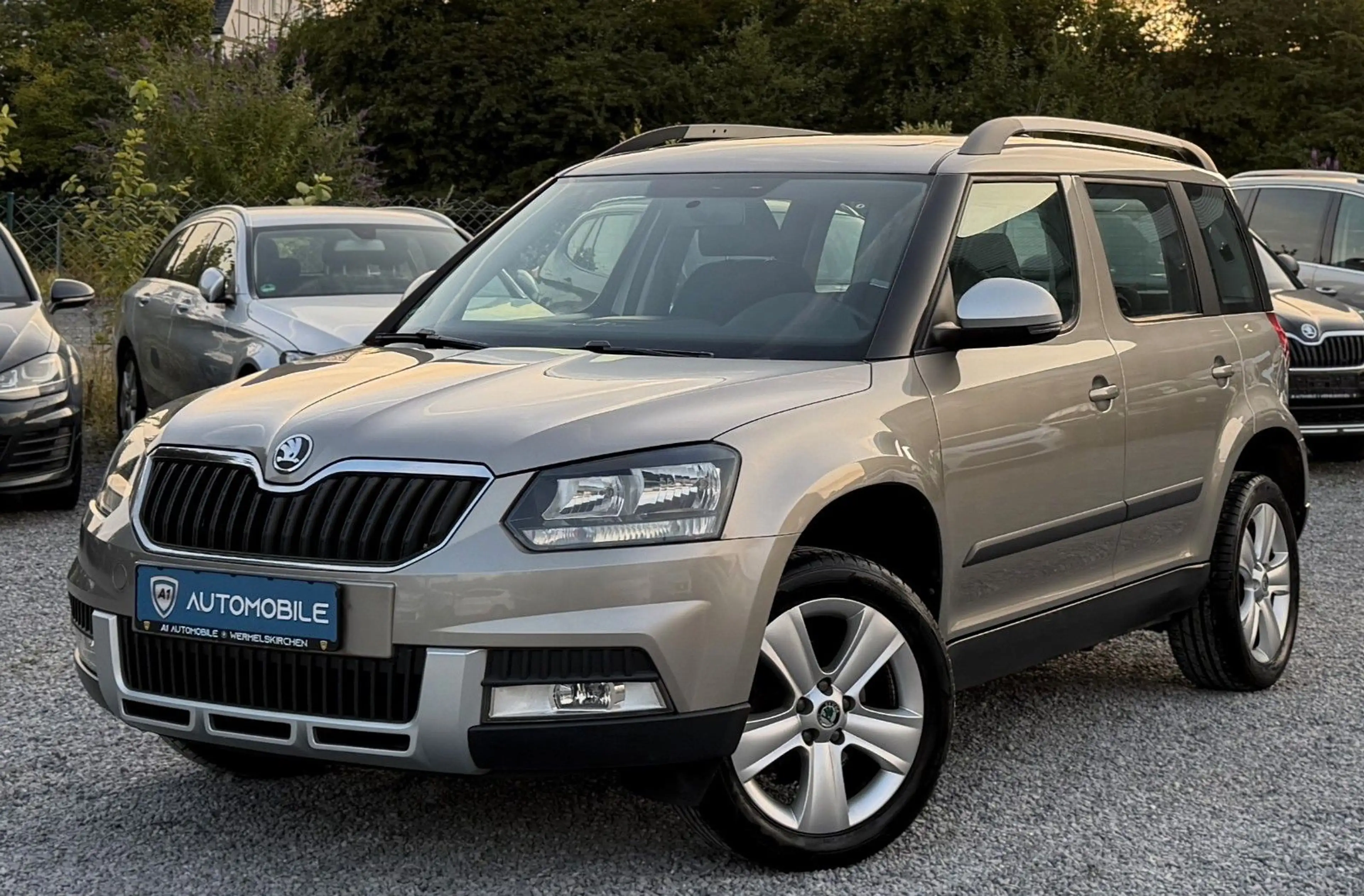 Skoda Yeti Ambition Outdoor 4x4°PANORAMA°NAVI°SHZ°PDC°