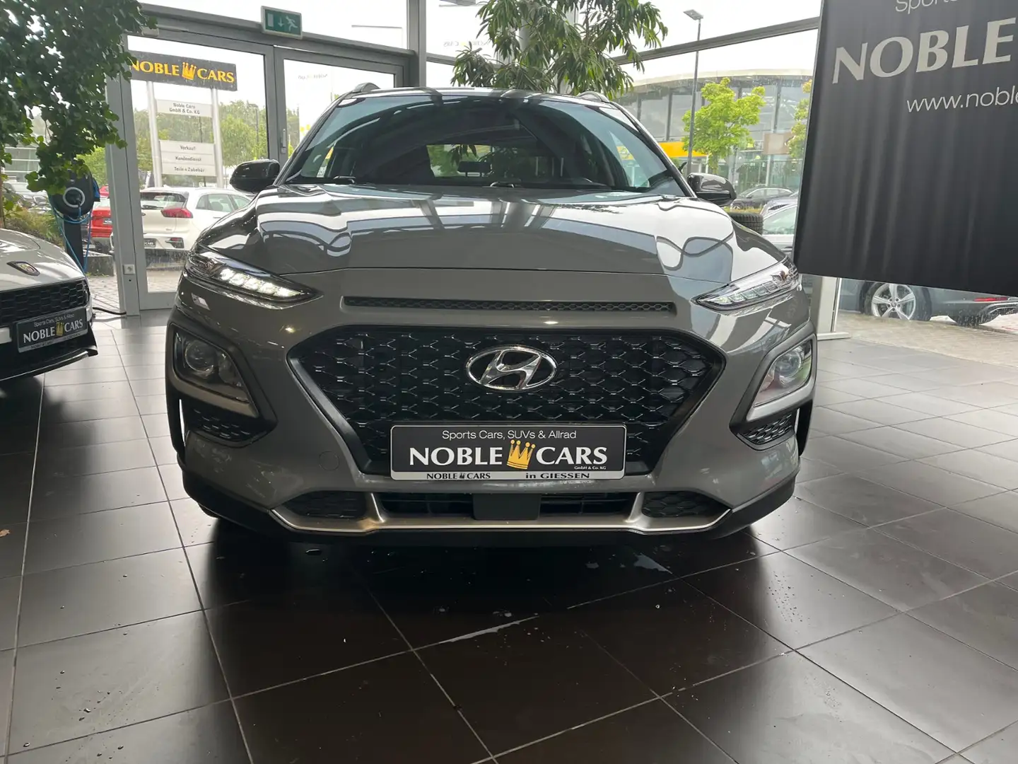 Hyundai KONA Advantage Hybrid 2WD NAV SHZ PDC Grau - 2