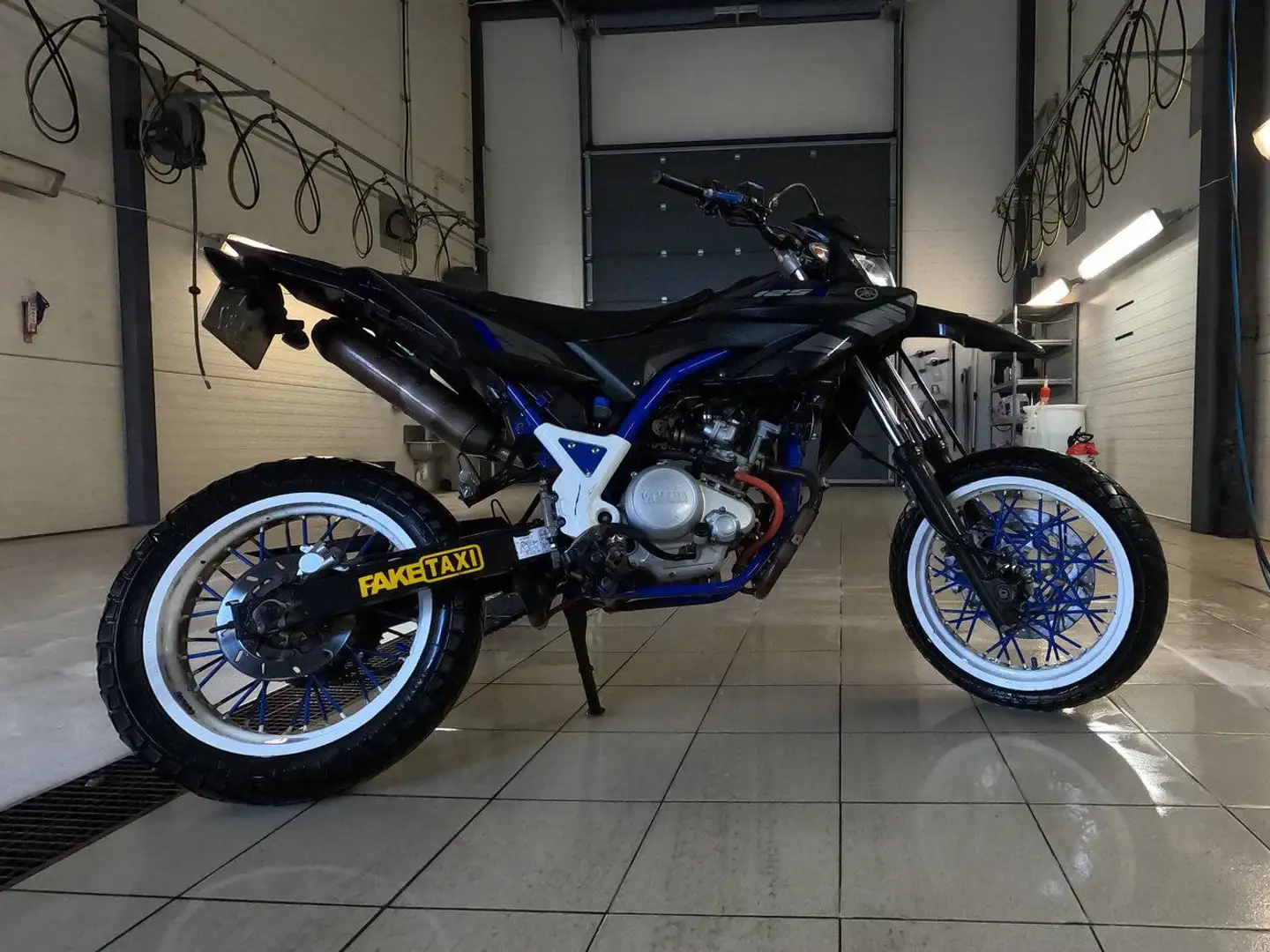 Yamaha WR 125 X Fekete - 1