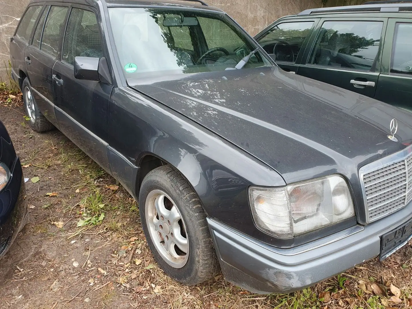 Mercedes-Benz E 230 T Model, SSD, fahrbreit, Kein TÜV Szary - 1