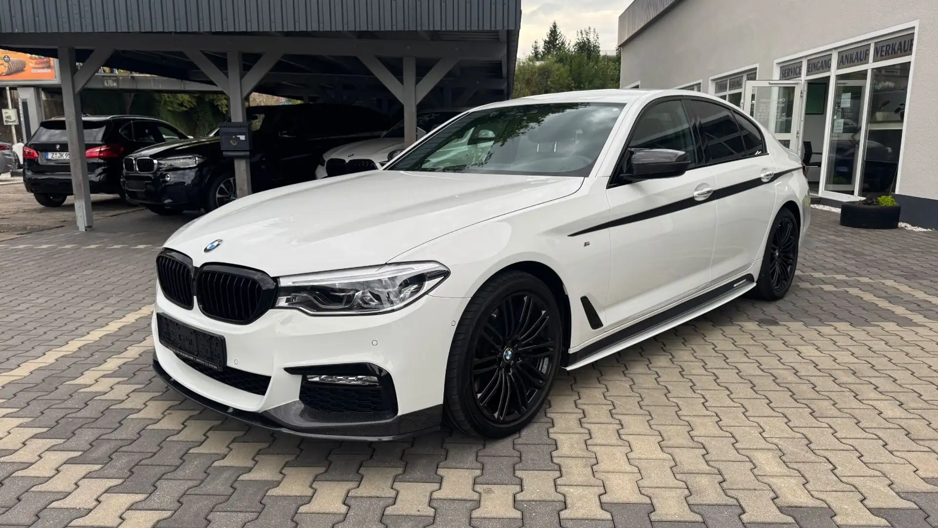 BMW 540 i xDr Lim. M Performance Weiß - 2