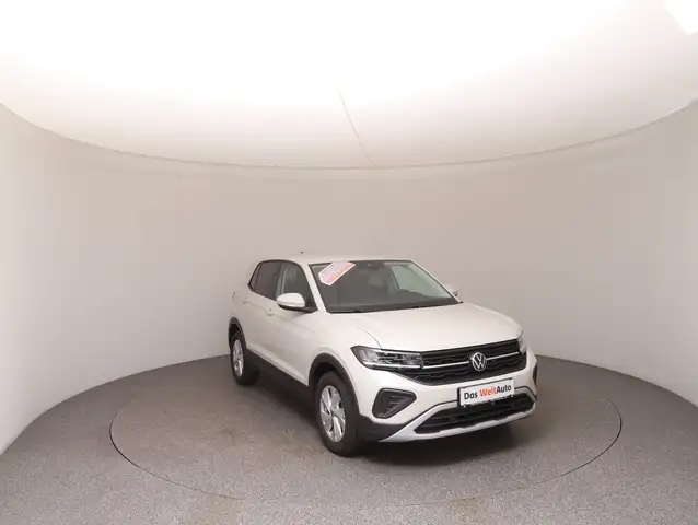 Volkswagen T-Cross view 2