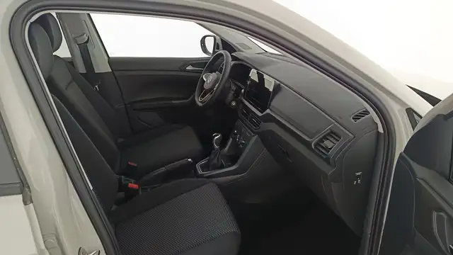 Volkswagen T-Cross view 10