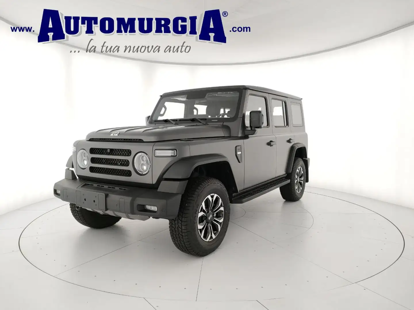 EMC 212 2.0 TGDI 8AT 4WD Adventurer Schwarz - 2