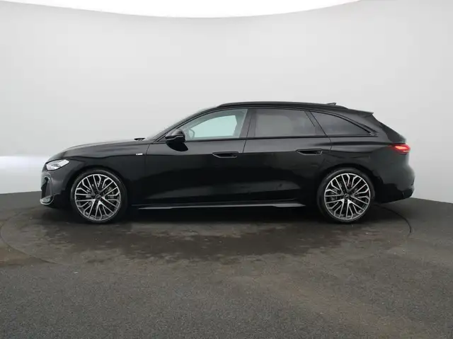 Audi A5 view 4