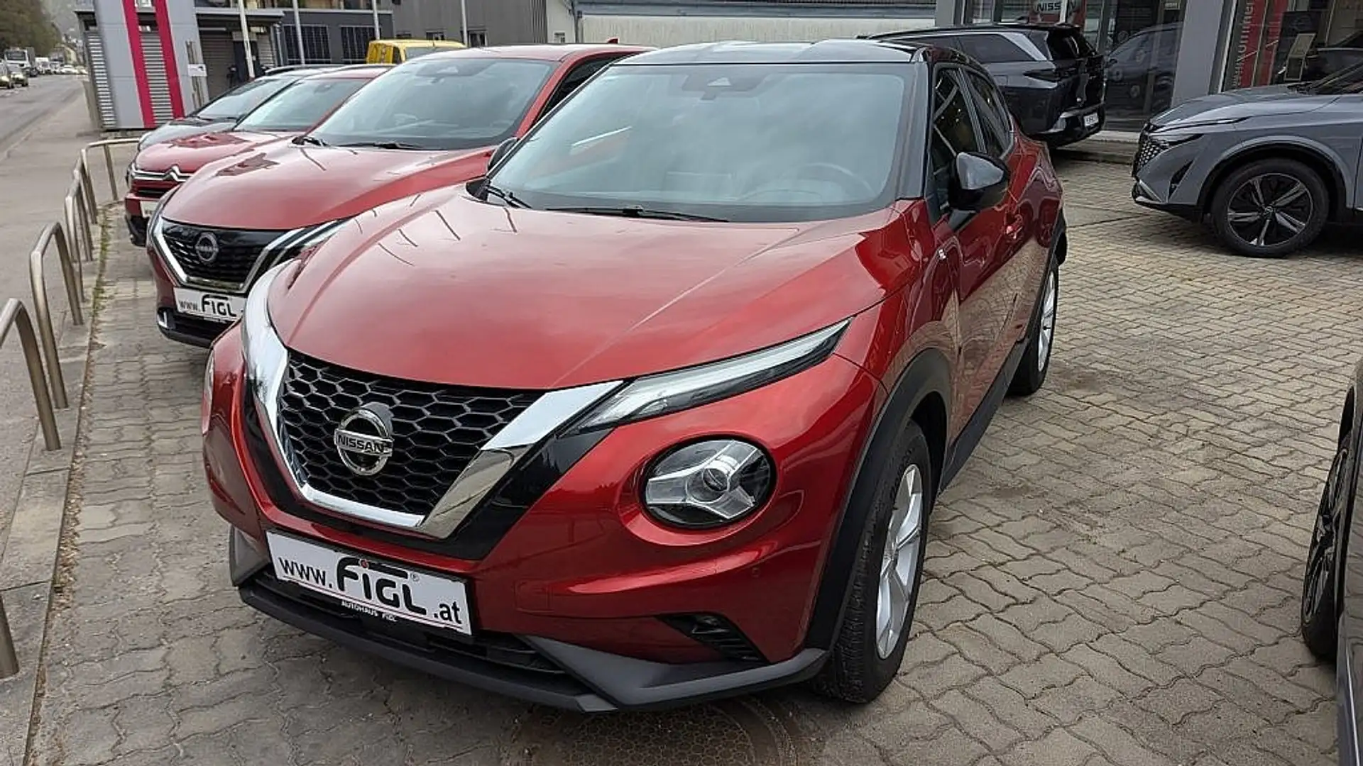 Nissan Juke 1.0 DIG-T 114 N-Connecta Orange - 1