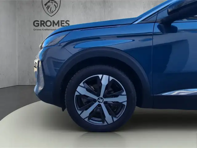Peugeot 3008 view 11
