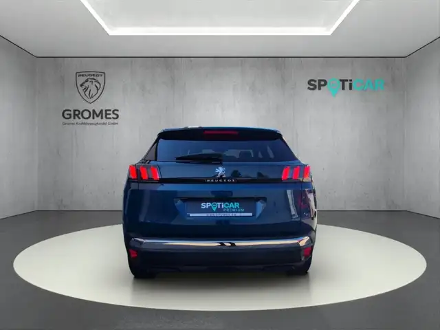 Peugeot 3008 view 4
