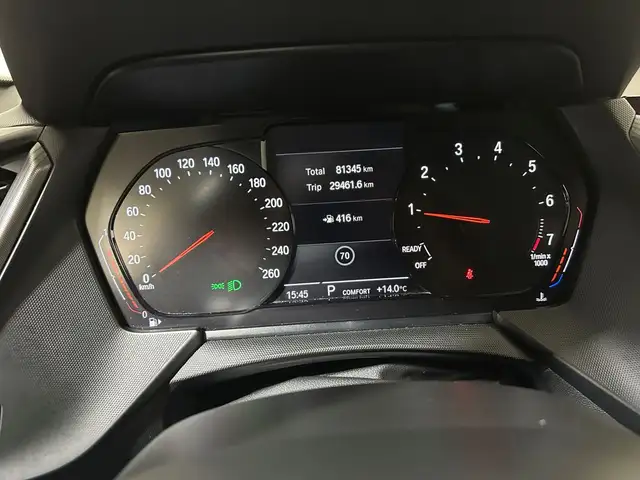 BMW 1 Series view 6