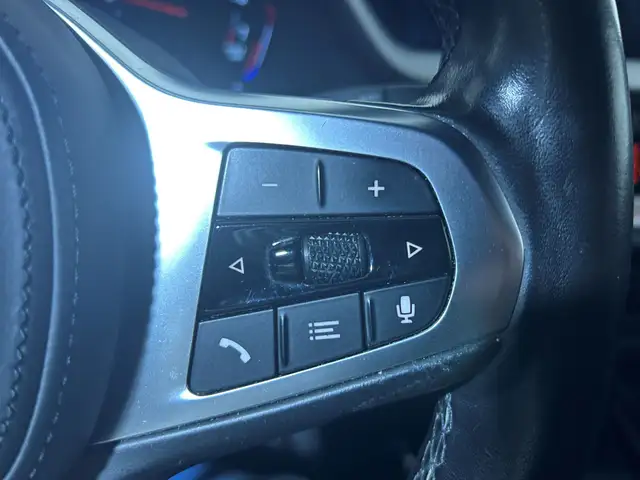BMW 1 Series view 14