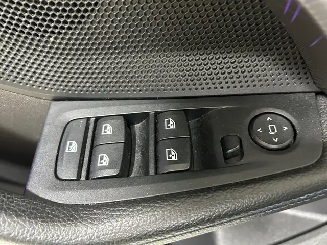 BMW 1 Series view 9