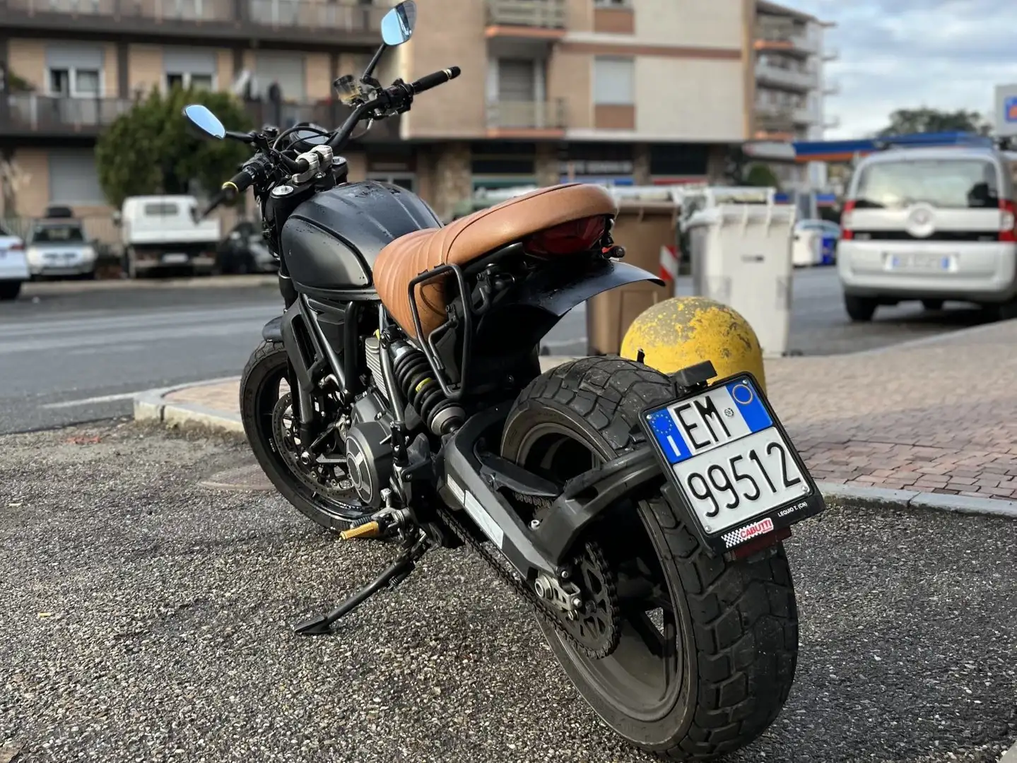 Ducati Scrambler Icon 800 Noir - 1