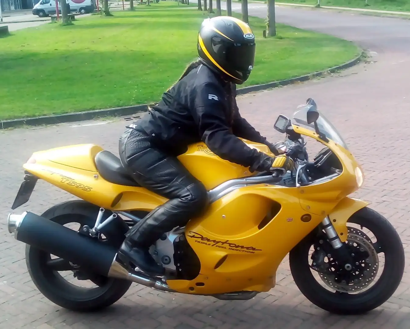 Triumph Daytona T 595 Geel - 1