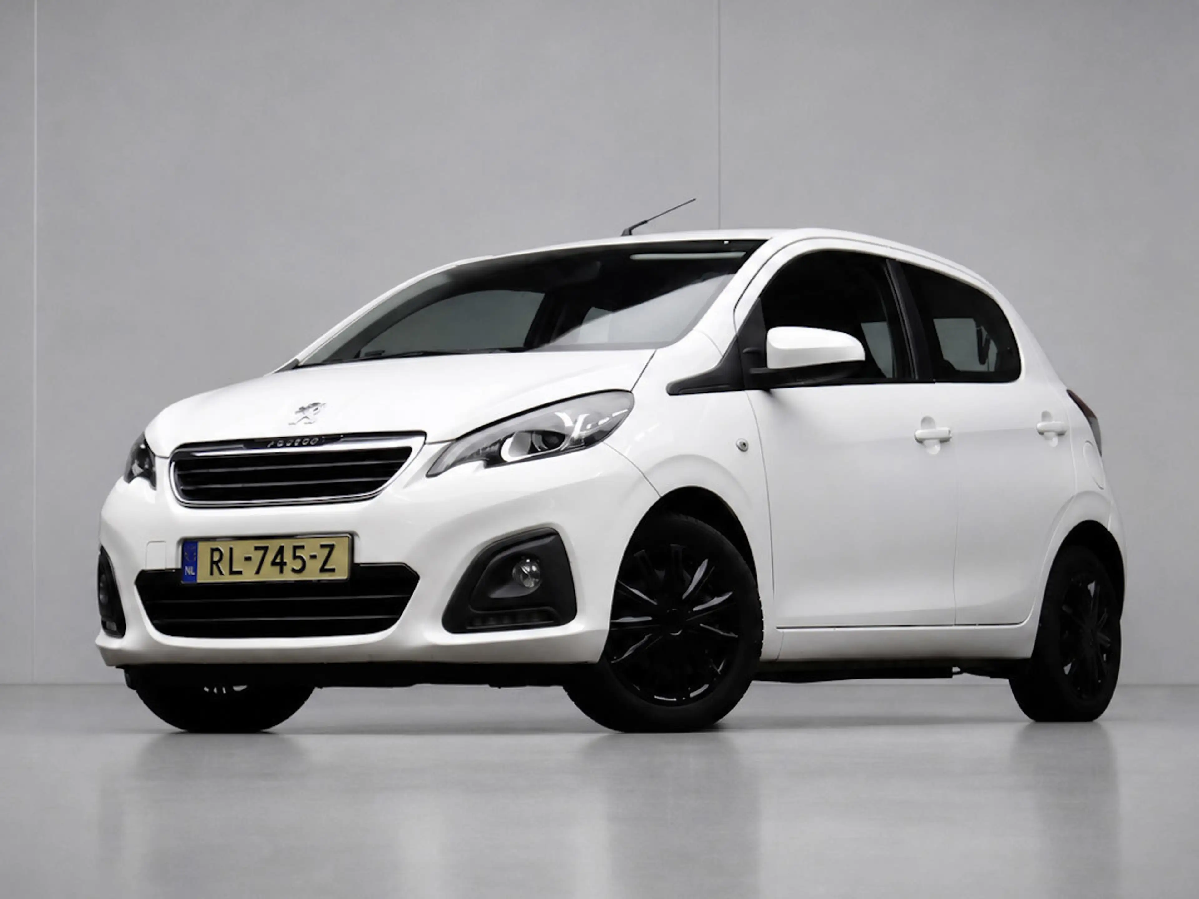 Peugeot 108 1.0 e-VTi Active Sport (CAMERA,AIRCO,LAGE KILOMETE — photo 2