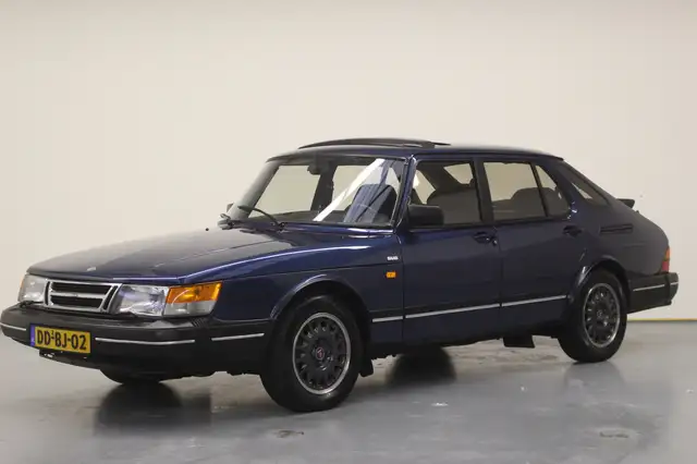 Saab 900 2.0i-16 Automaat | Gerestaureerd | Trekhaak | Crui