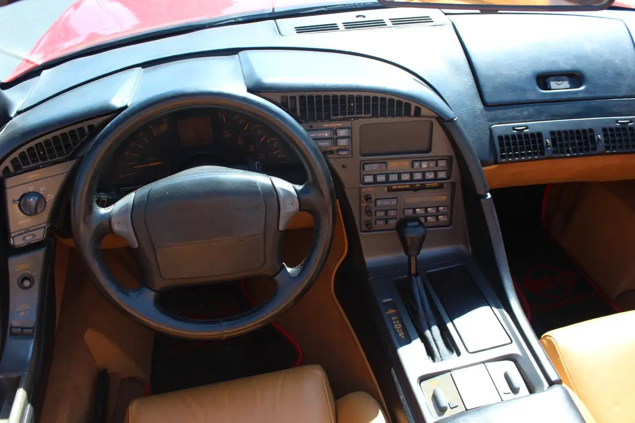 Corvette C4 Cabrio mit braunem Leder / H-Kennzeichen, foto 12