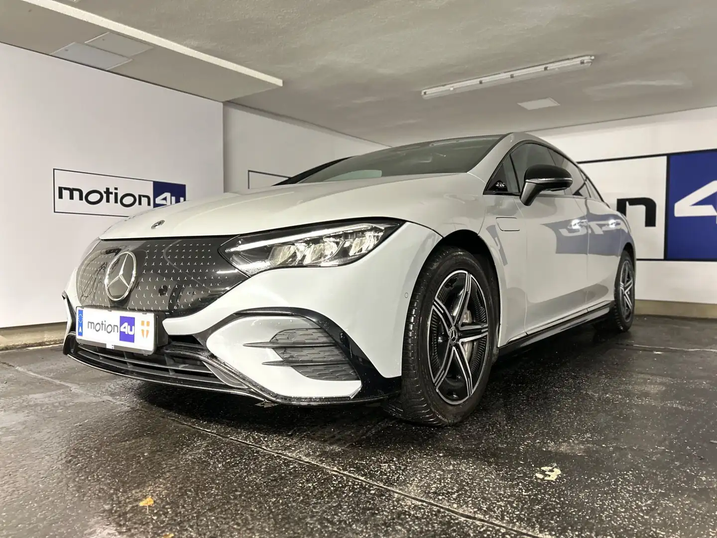 Mercedes-Benz EQE 300 89kWh AMG ADVANCED NIGHT-PAKET LUFTFAHRWERK BURME Grau - 2