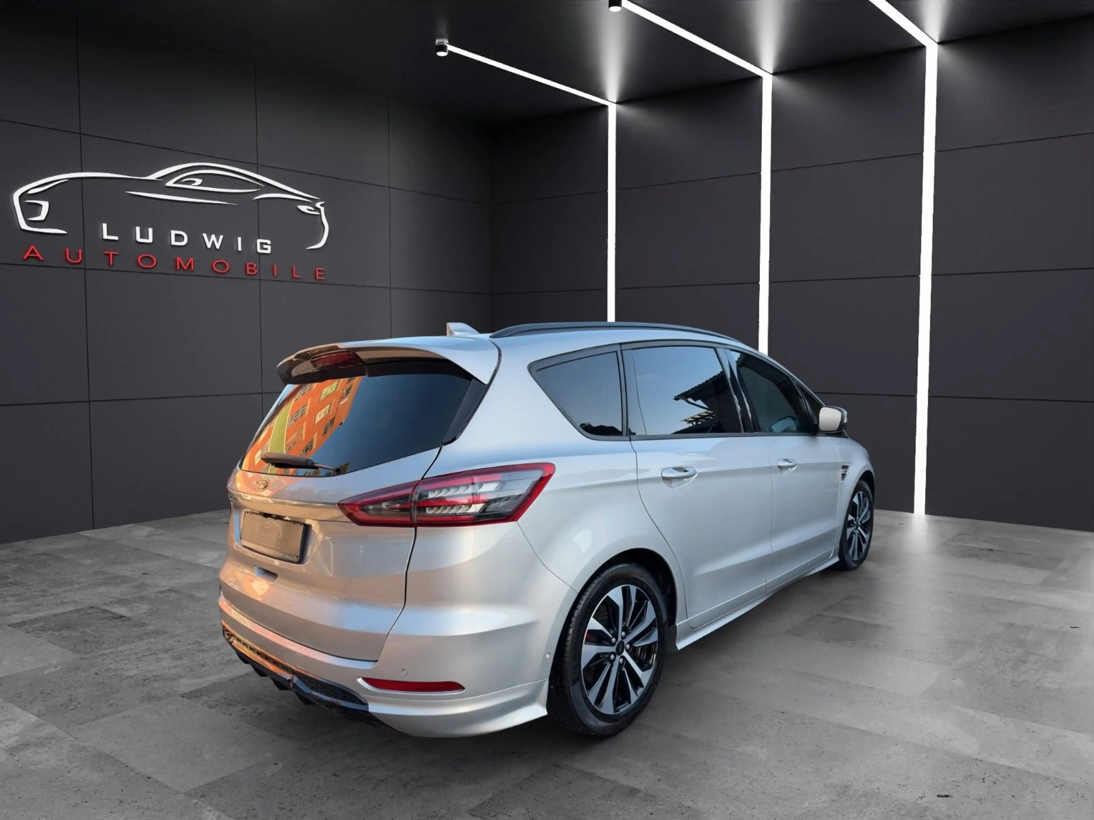 Ford S-Max S-MAX ST-Line / AUTOMATIK / TRAUMZUSTAND — photo 7