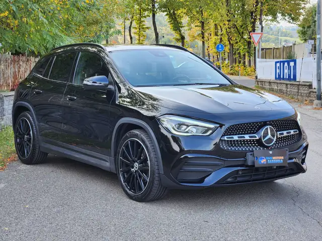 Mercedes-Benz GLA 220 220d Premium Plus AMG Night Edition auto