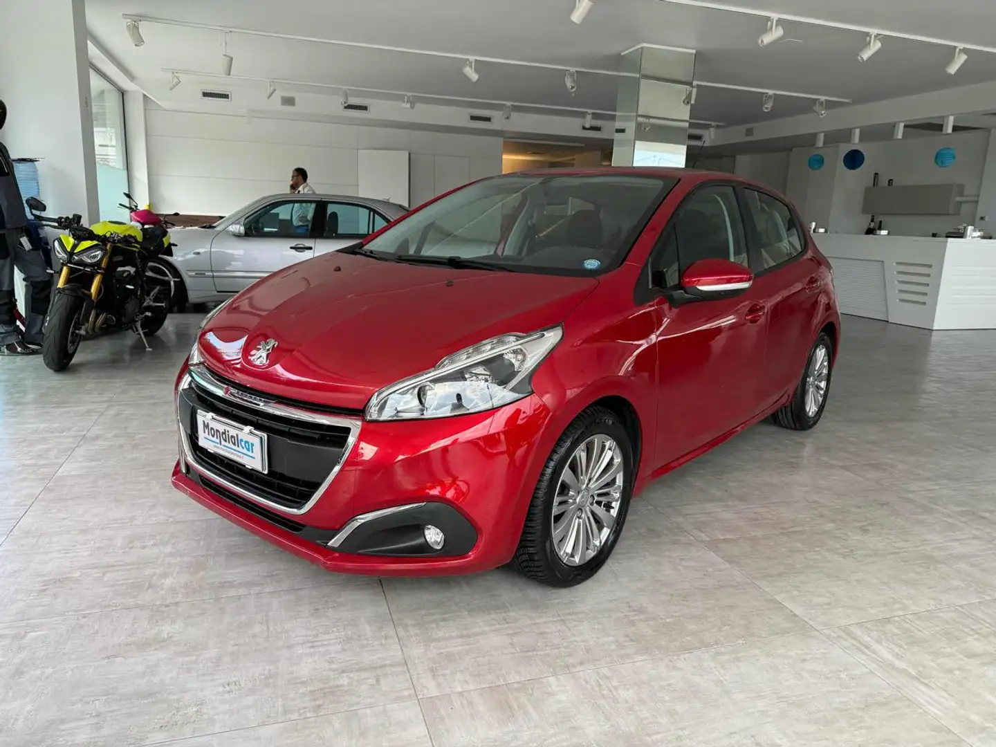 Peugeot 208 1° serie PureTech 82 5 porte Allure Rosso - 1