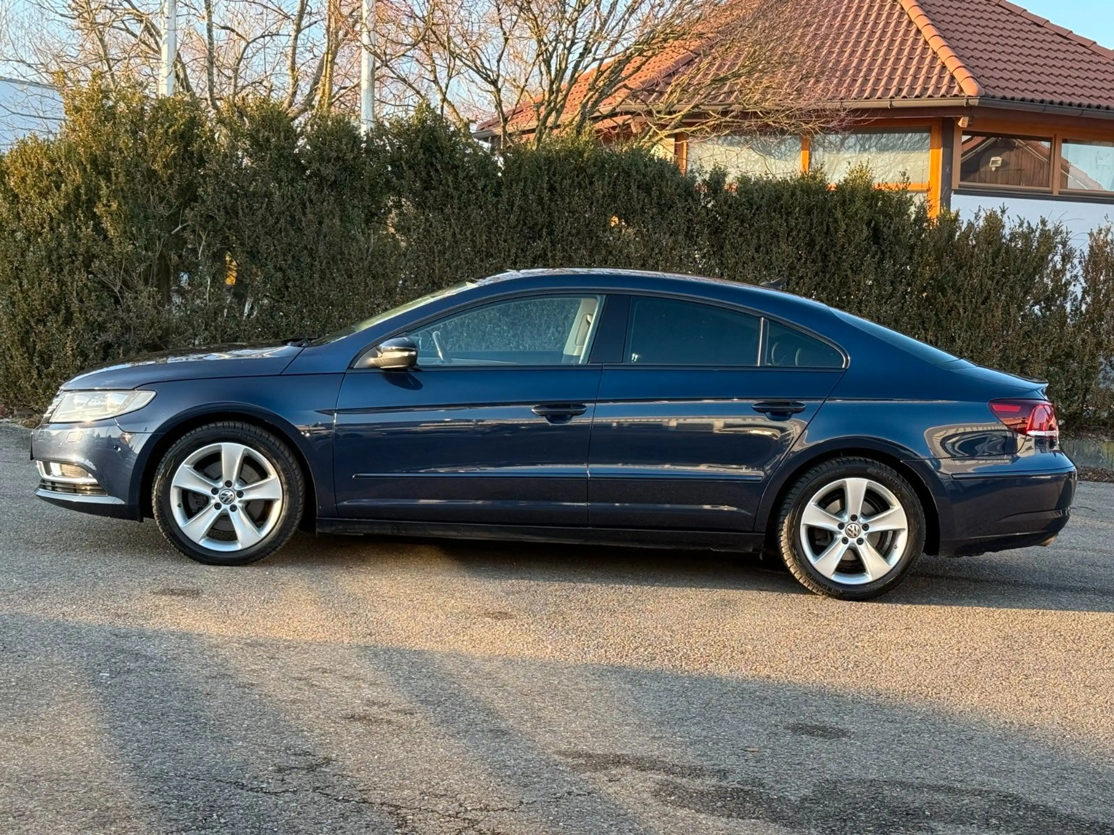 Volkswagen CC -2.0TDI-Euro6-Leder-Xenon-Pano-DSG-Standheizun — photo 7