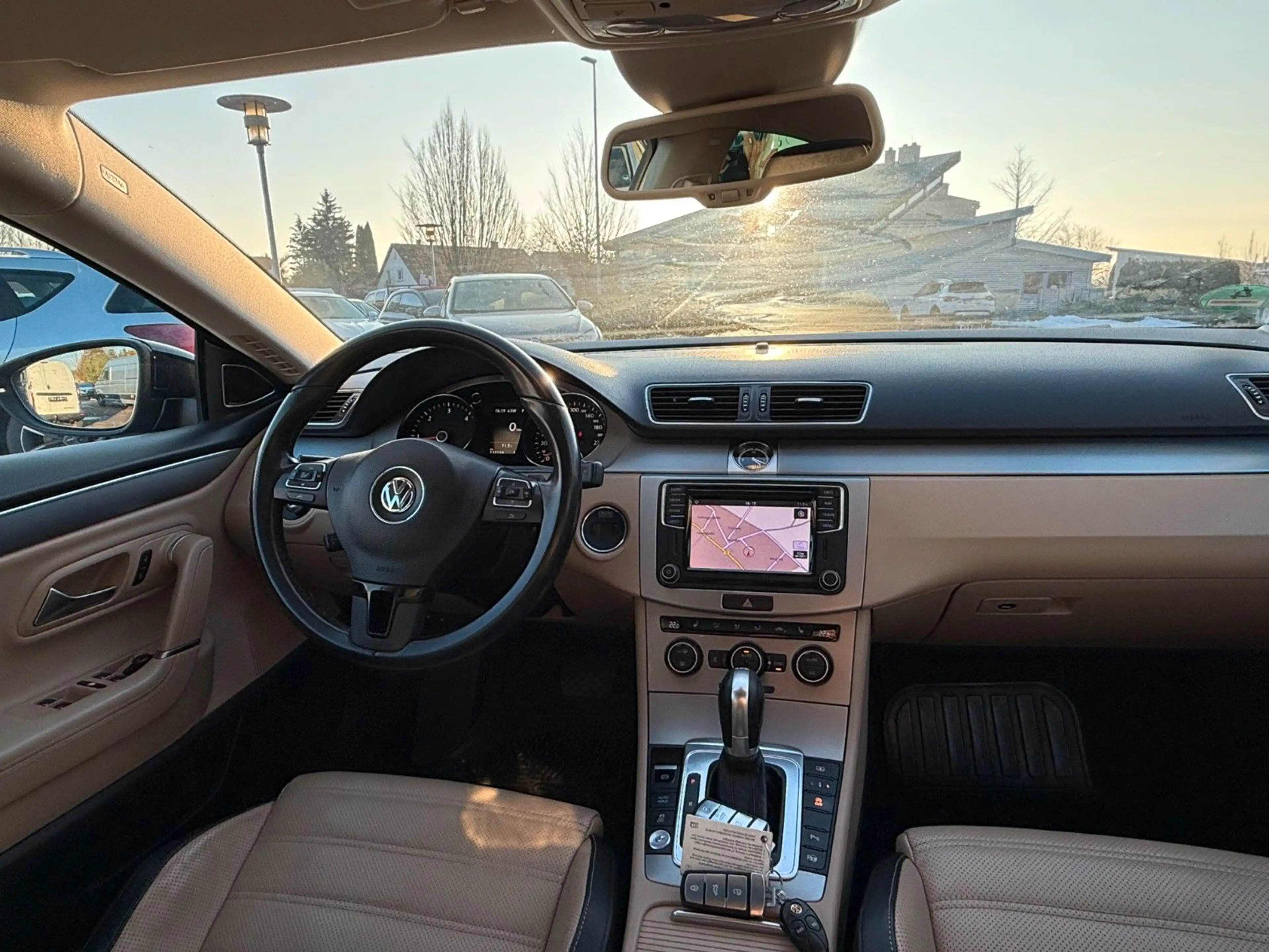 Volkswagen CC -2.0TDI-Euro6-Leder-Xenon-Pano-DSG-Standheizun — photo 12