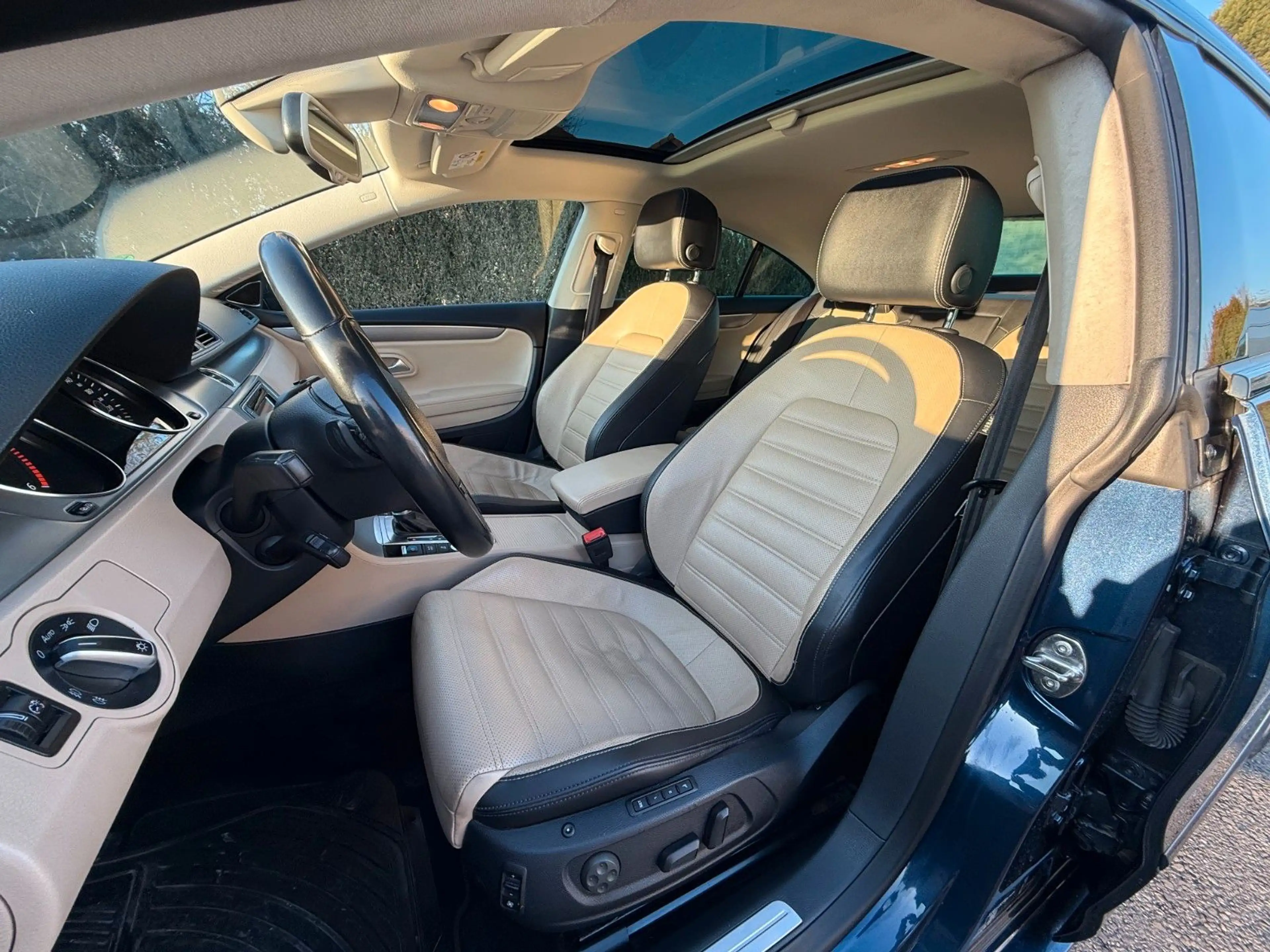 Volkswagen CC -2.0TDI-Euro6-Leder-Xenon-Pano-DSG-Standheizun — photo 13