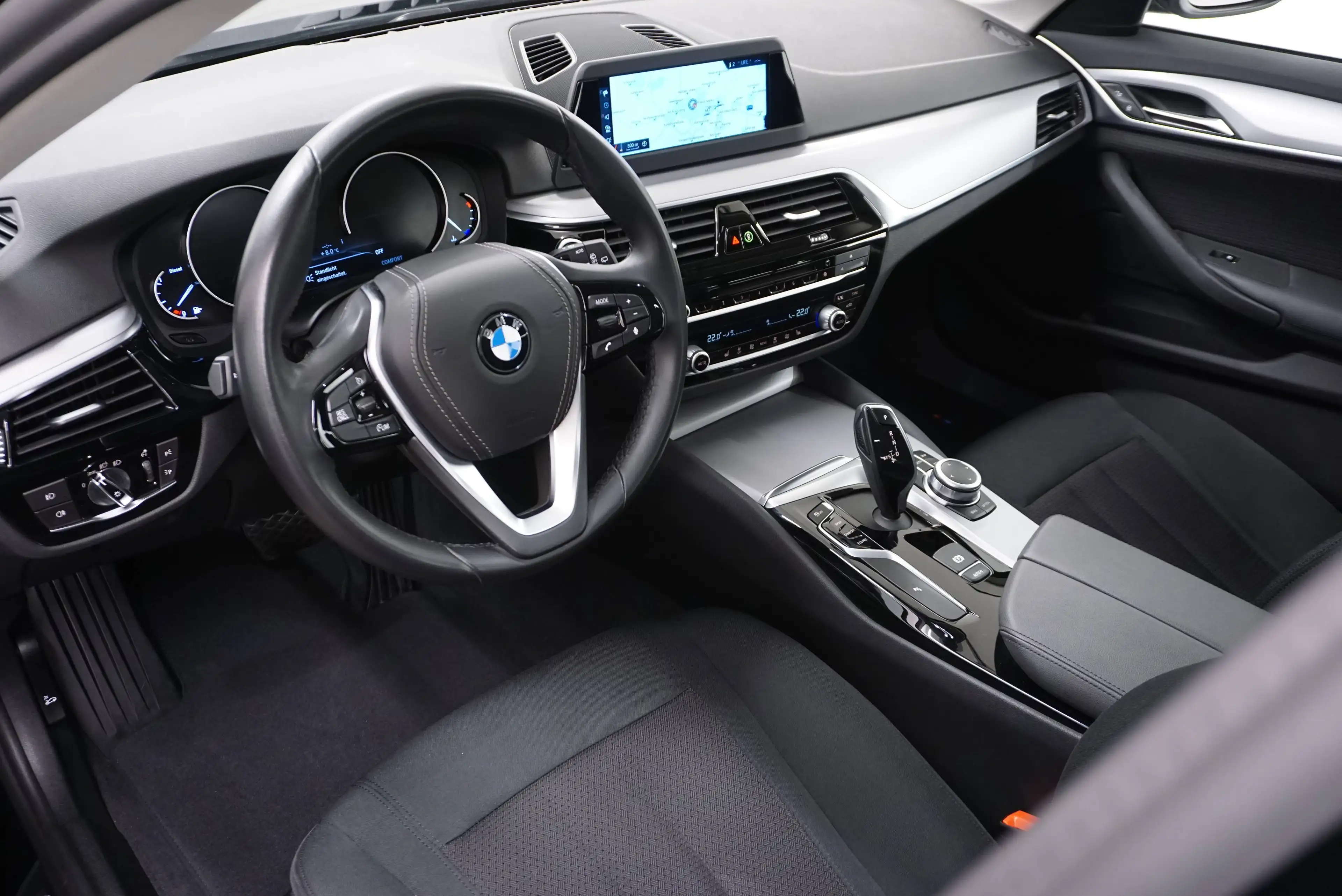 BMW 520 d touring — photo 5